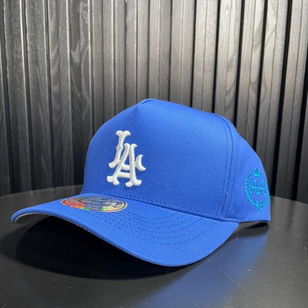 Gorra Snapback Azul “LA” Bordado