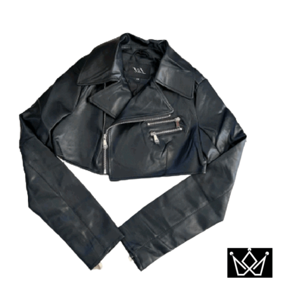 Chamarra de Cuero Sintético Negra – Estilo Biker Cropped