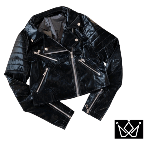 chaqueta de charol negra: